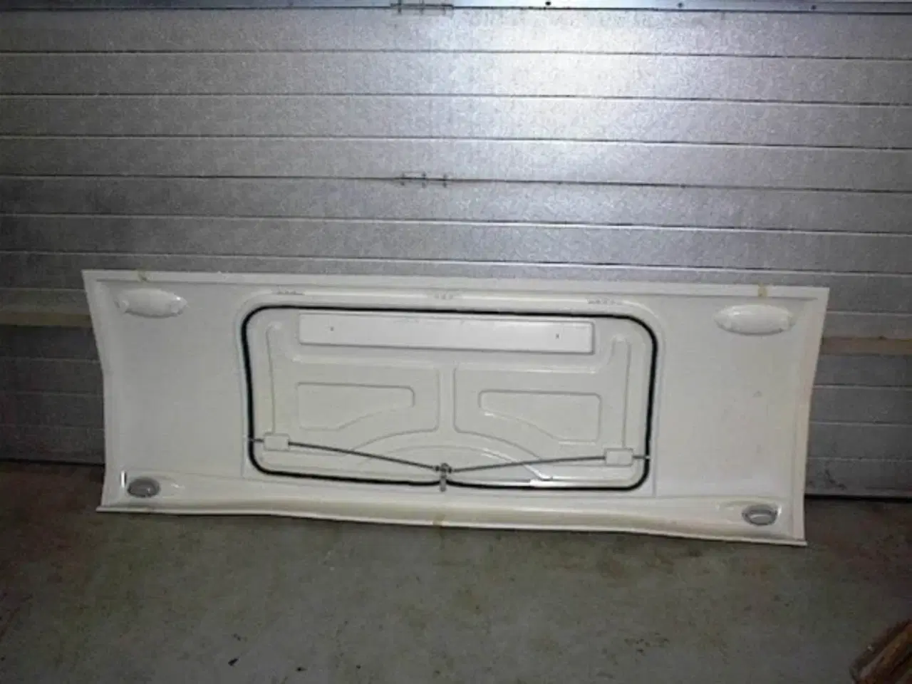 Billede 2 -   Knaus Gaskasse Front