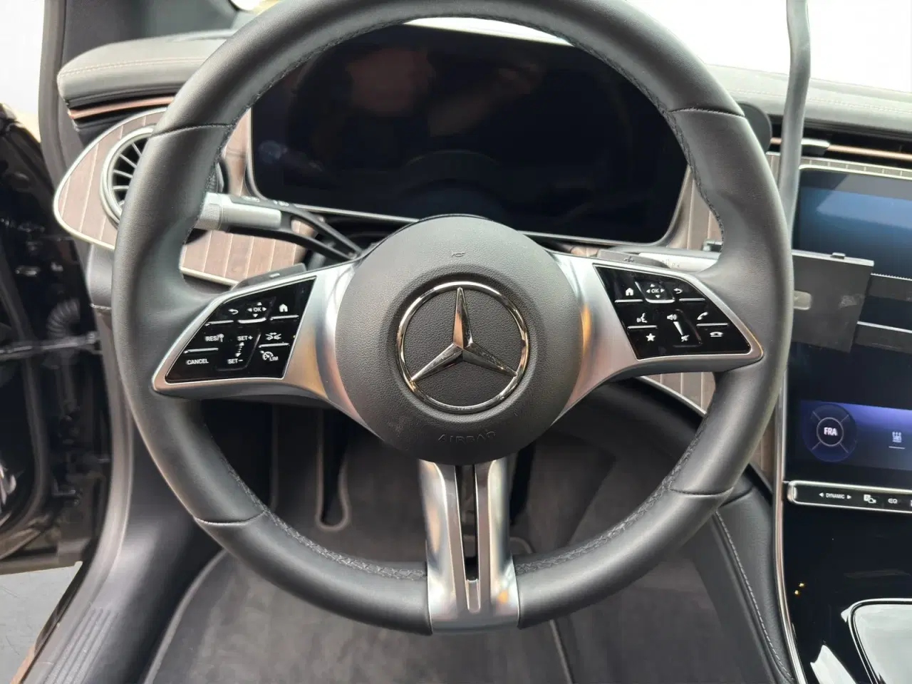 Billede 10 - Mercedes EQE300  