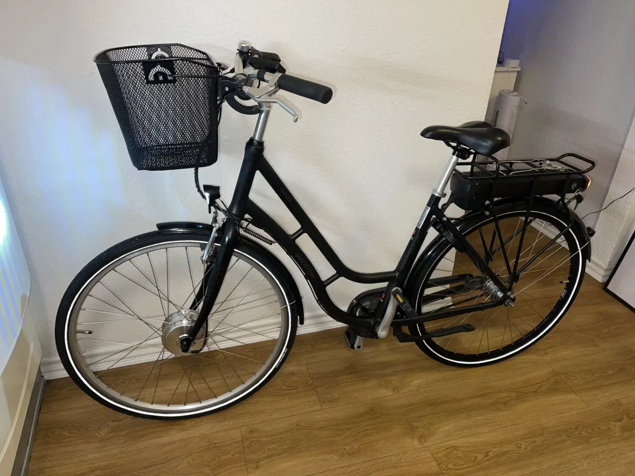 Billede 1 - flot winther genesis e1 dame elcykel 28" 7 gear.