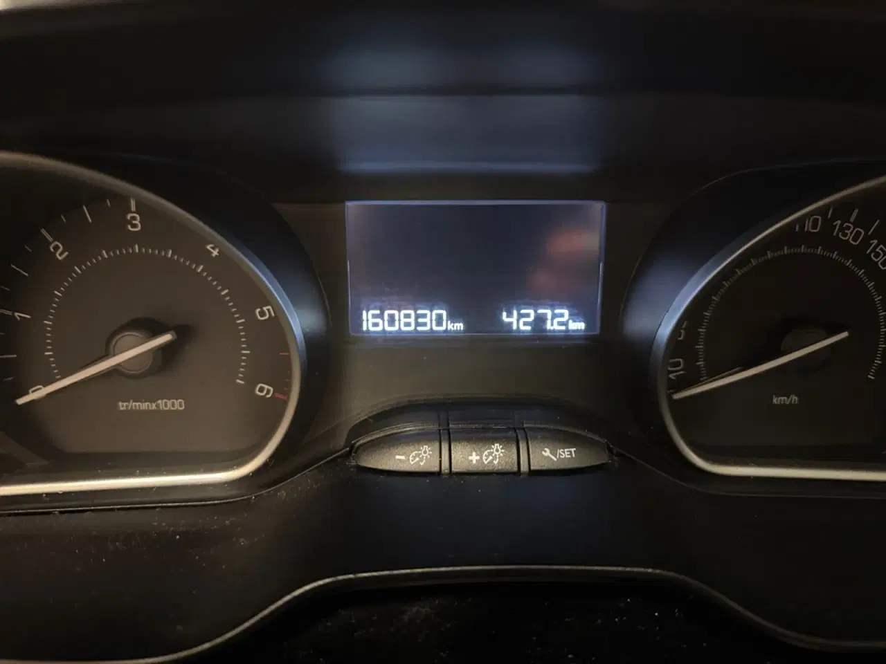 Billede 7 - Peugeot 208 1,5 BlueHDi 100 Signature Sky