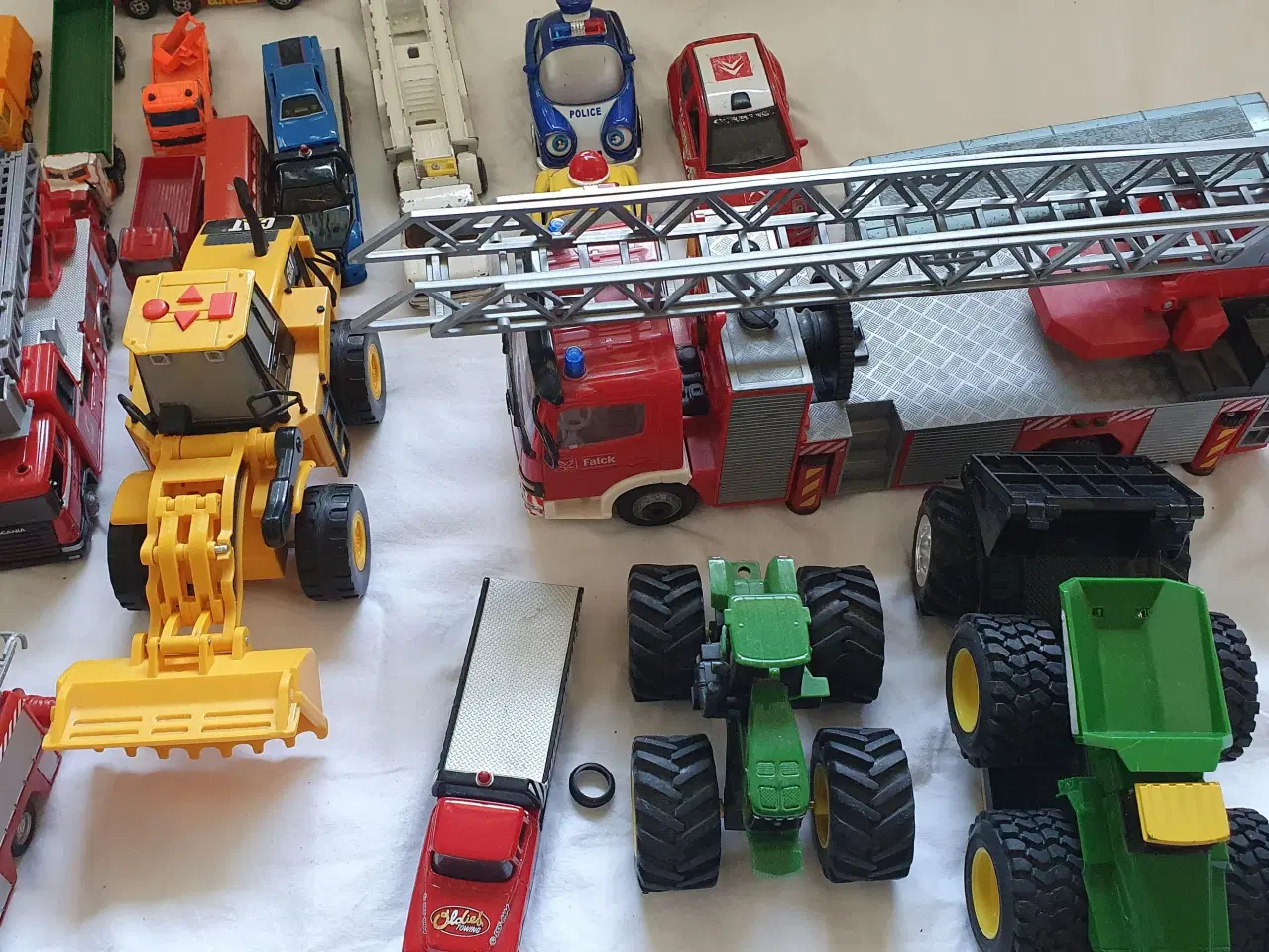 Billede 4 - Diverse legetøjsbiler