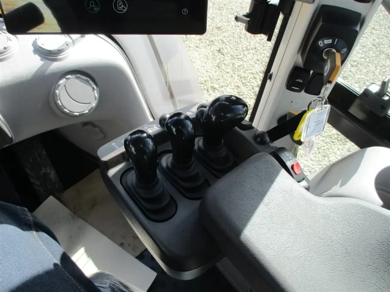 Billede 7 - Volvo L90H H2 AGRICULTURE Dansk-maskine, Co-Pilot, LANG-BOM & med 750mm Michelin MEGA X BIB hjul.  BEMÆRK MED GARANTI FRA VOLVO FREM TIL DEN 23.1.2027