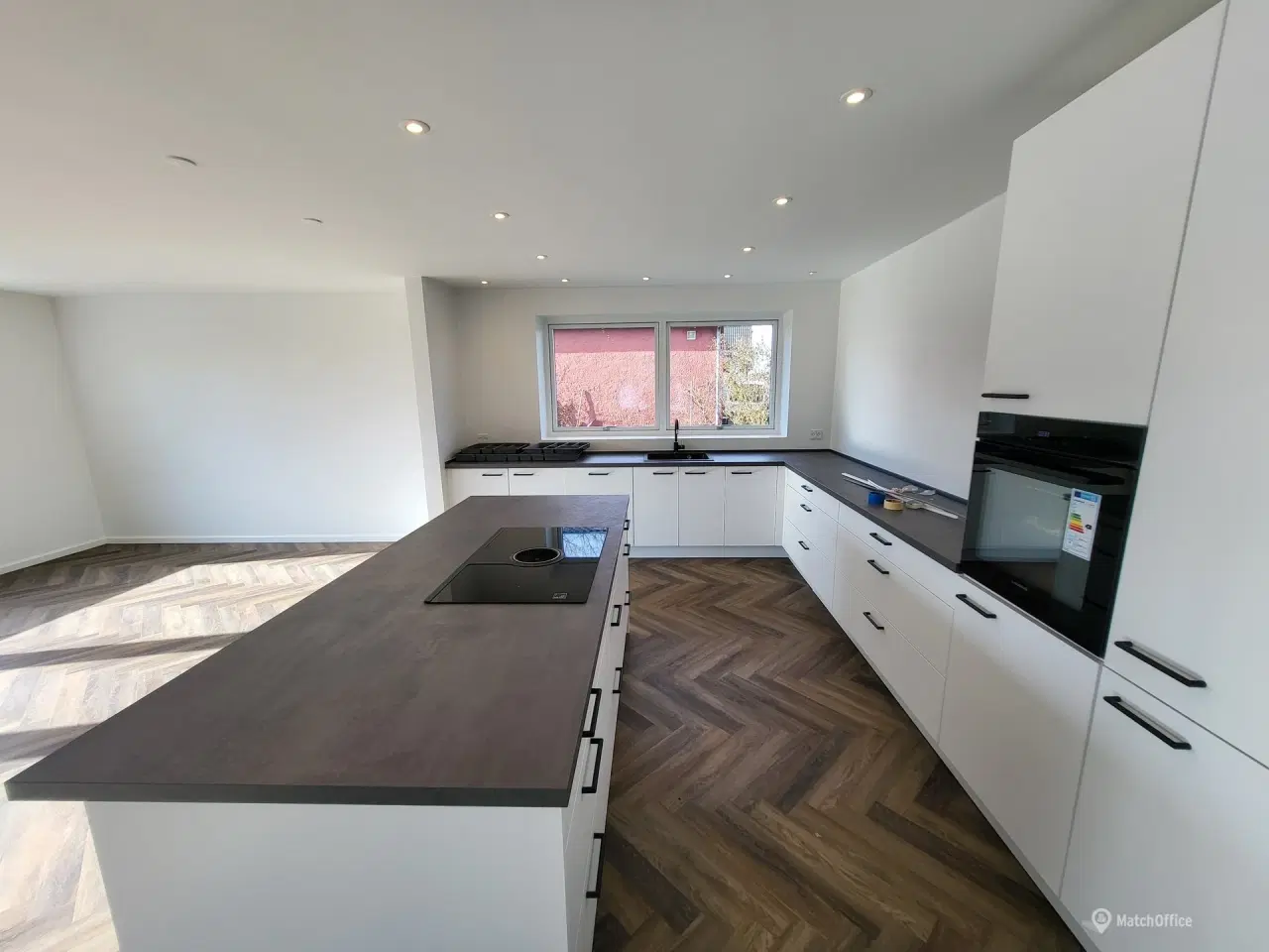 Billede 5 - Attraktiv blandet Bolig-/Erhvervsejendom centralt i Stenløse