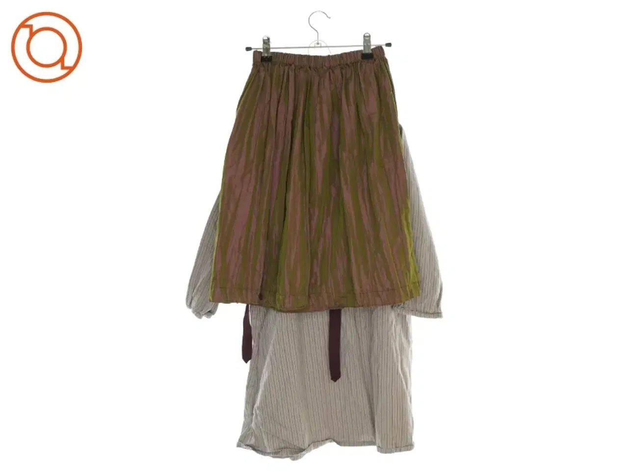 Billede 2 - Kjole og nederdel fra Noa Noa (str. 128)