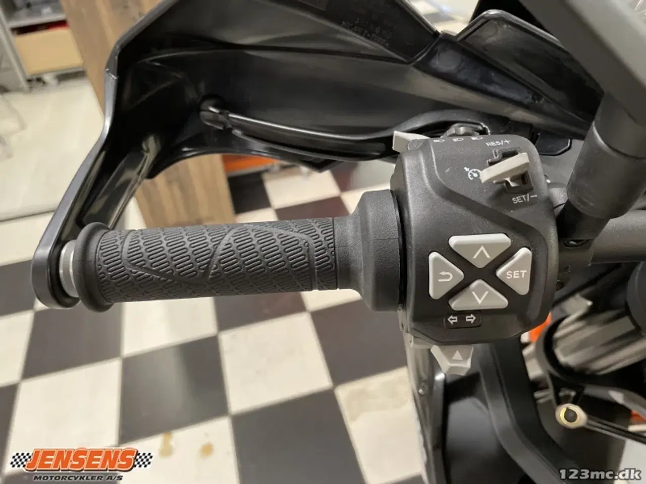 Billede 8 - KTM 890 SMT