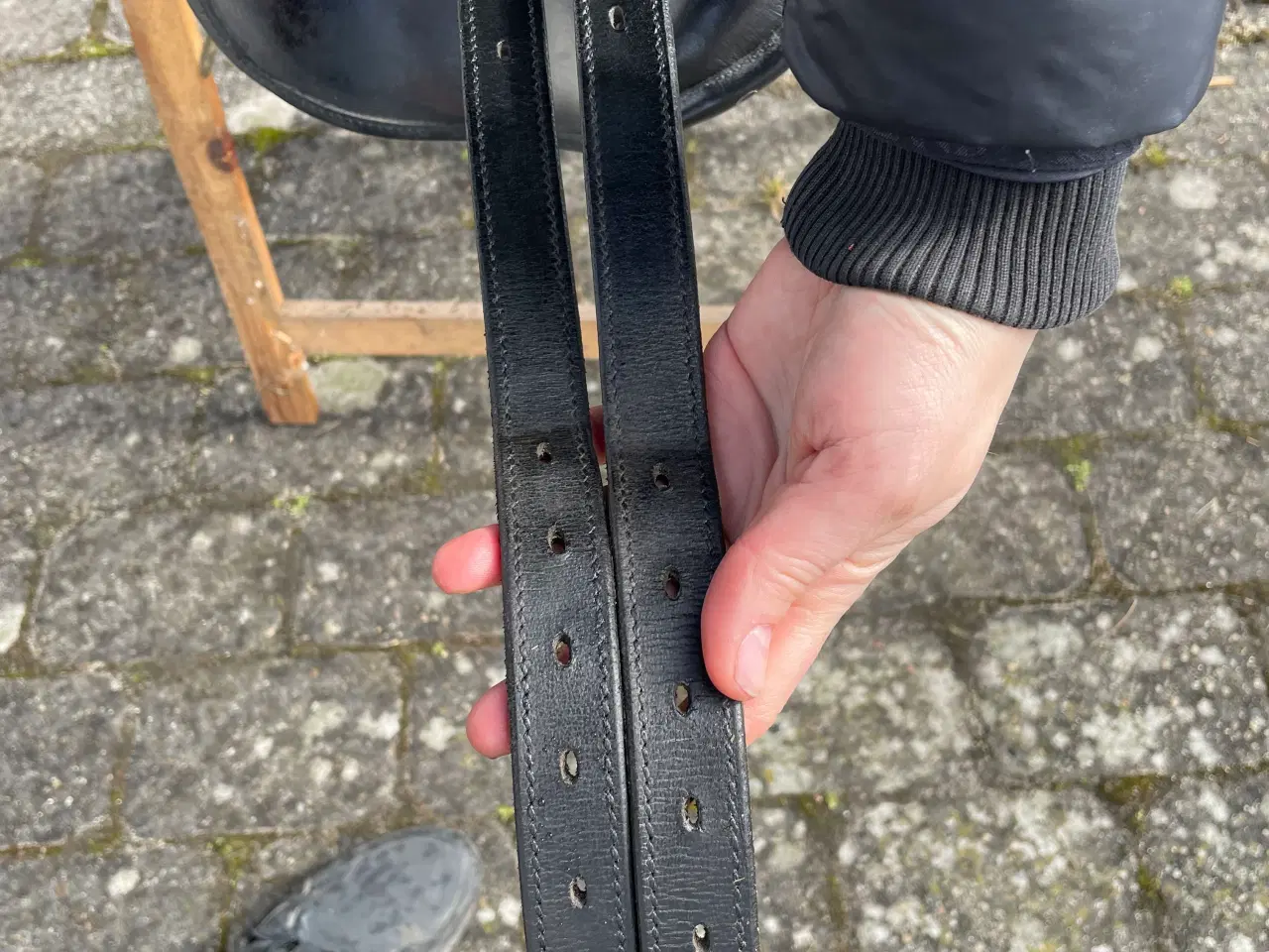 Billede 4 - Sort dressur sadel 16”