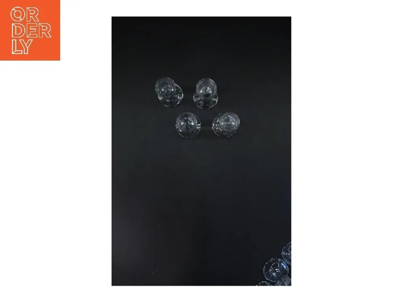 Billede 2 - Sæt med fire glas (str. 4 stk 13,5 cm)