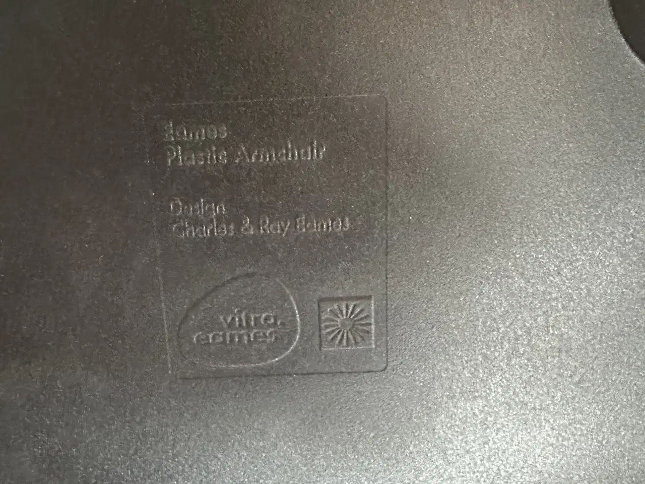 Billede 3 - Eames spisebordsstole med armlæn