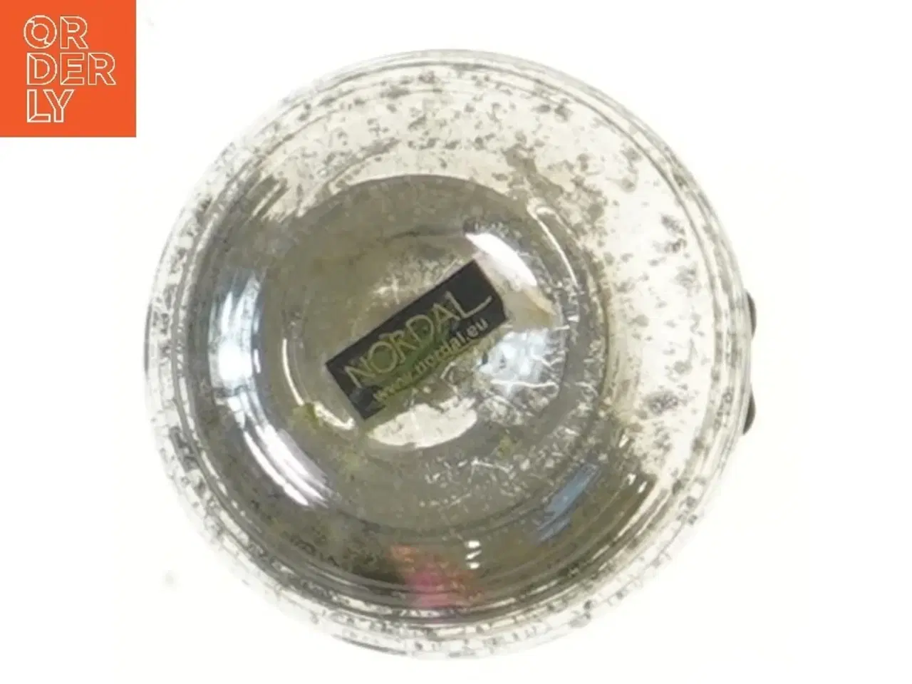 Billede 3 - Sølvfarvet vase med blomster fra Nordal (str. 9 cm)