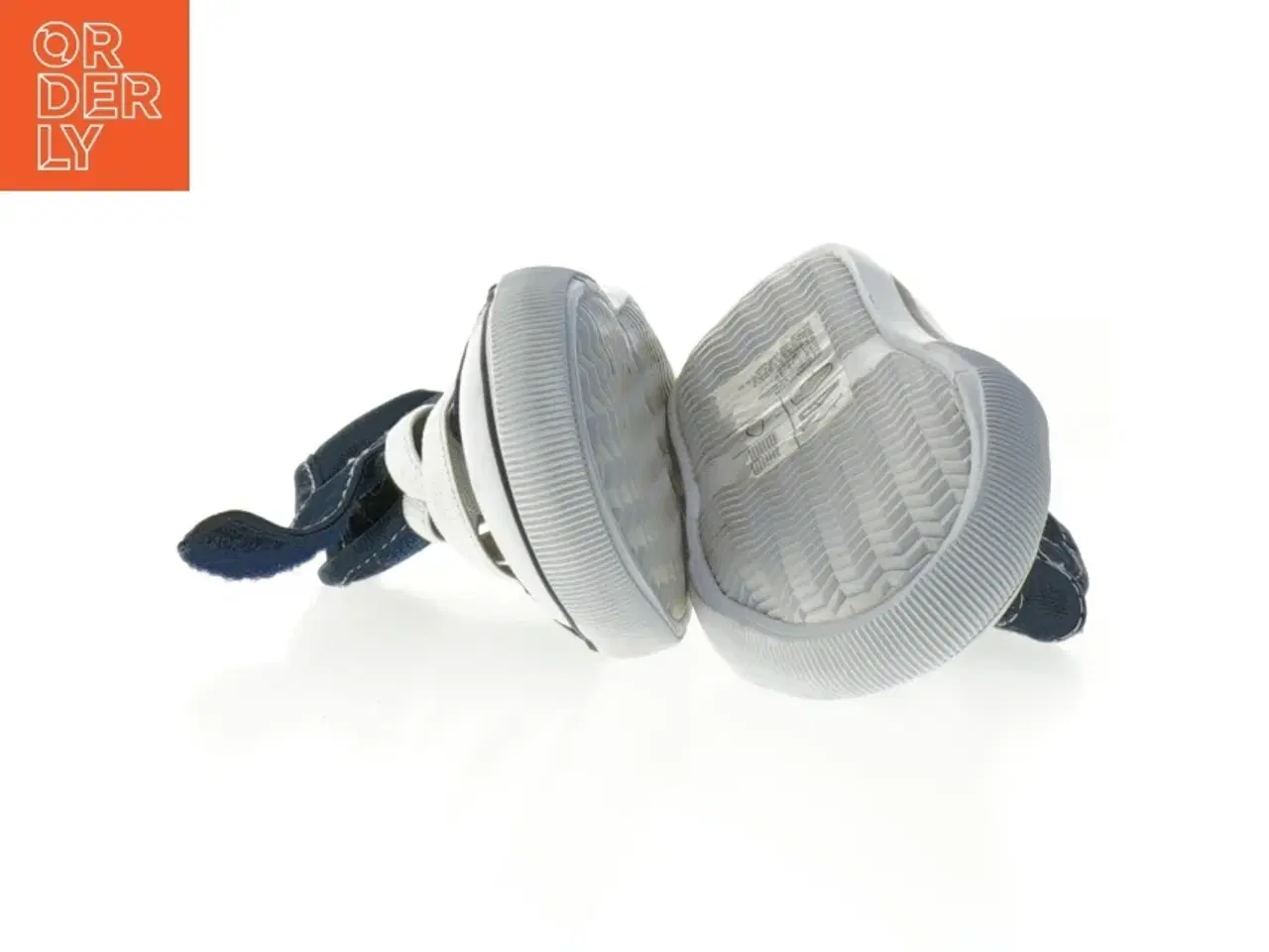 Billede 4 - Blå sneakers til børn fra H&M (str. 19 )