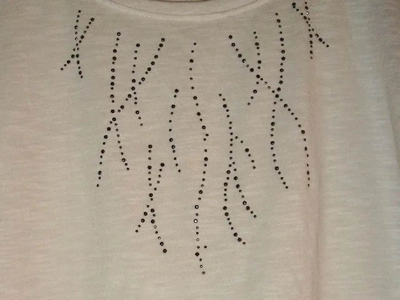 Billede 2 - Ny bluse, brystmål-110 cm
