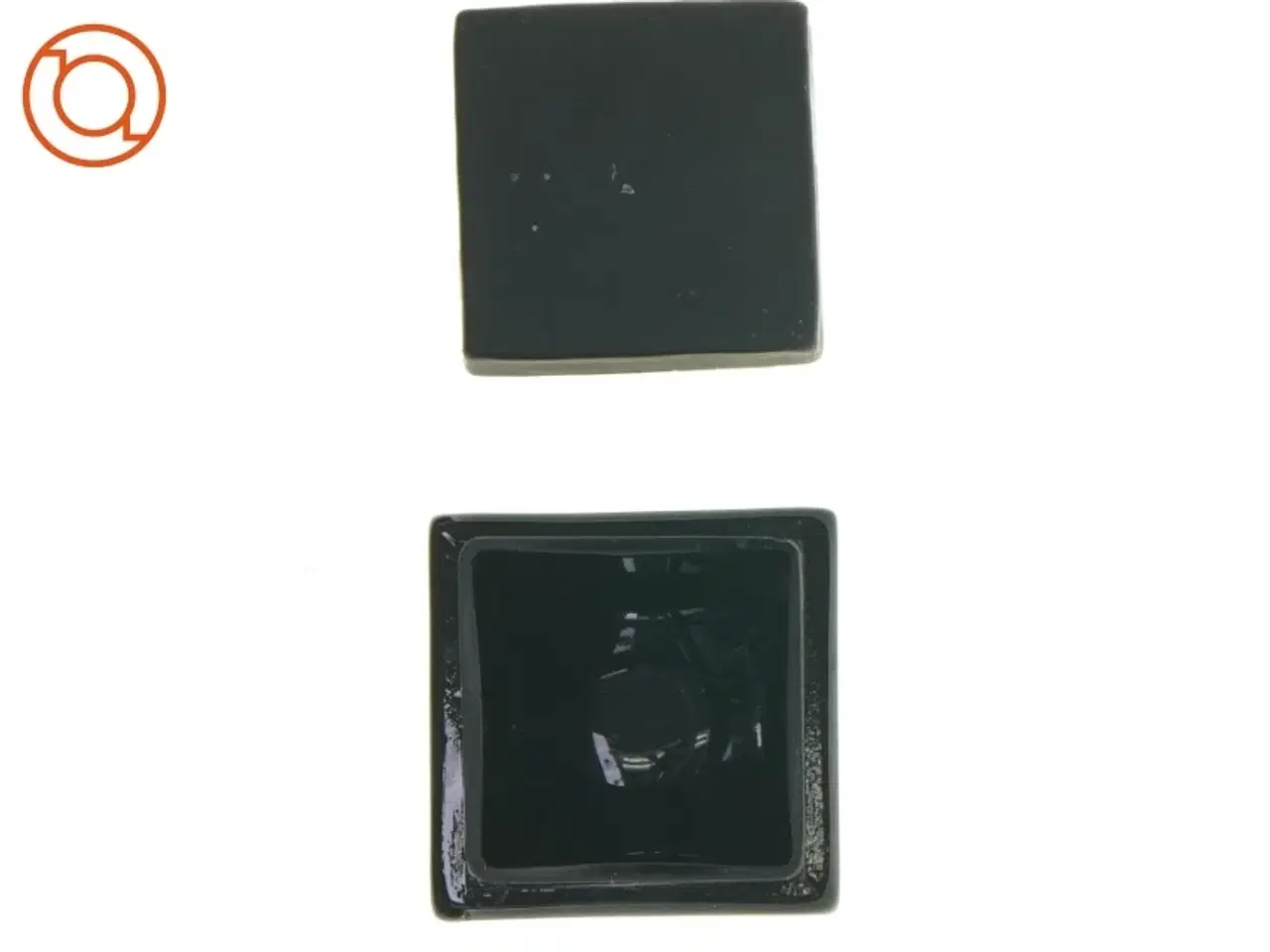 Billede 8 - Sort beholder med låg (str. 19 x 8 cm)