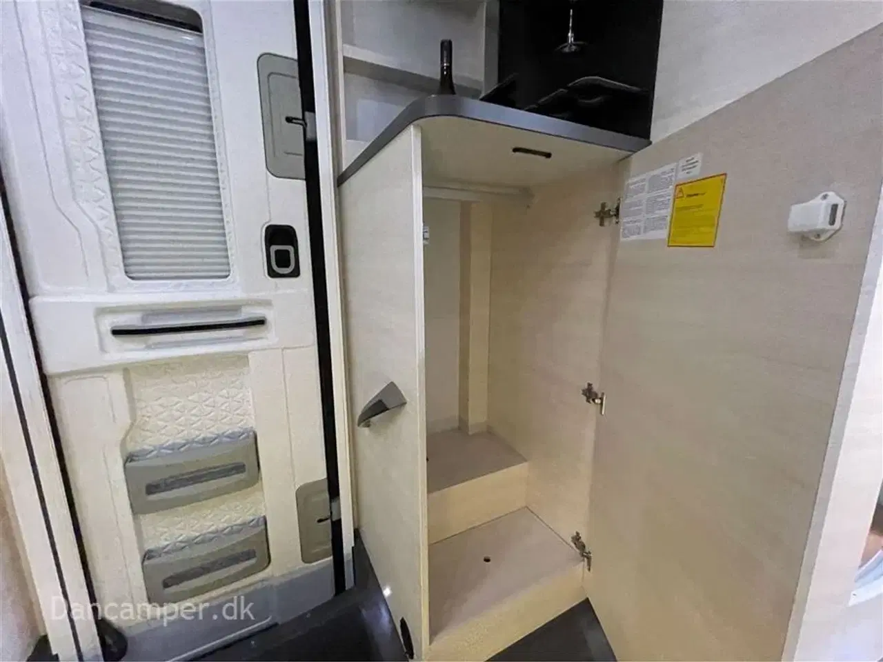 Billede 26 - 2024 - Chausson 660 Titanium ULTIMATE   UNDER KLARGØRING! Chausson 660 Titanium ULTIMATE, Elcykelholder, Lithiumbatterier, Induktionsplade, 3000W inverter