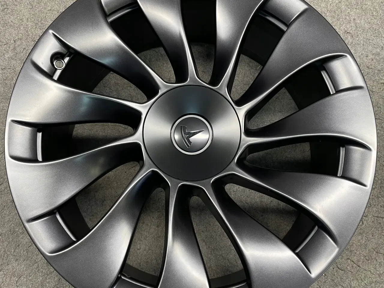Billede 11 - ALUFÆLGE TESLA MODEL 3 UBERTURBINE 20"