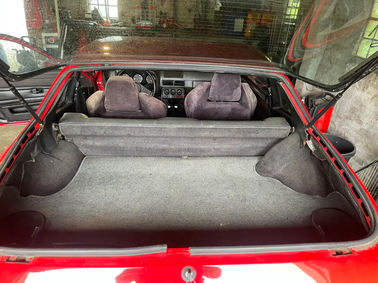Billede 4 - Porsche 924 / 944 Targa lavt km tal 