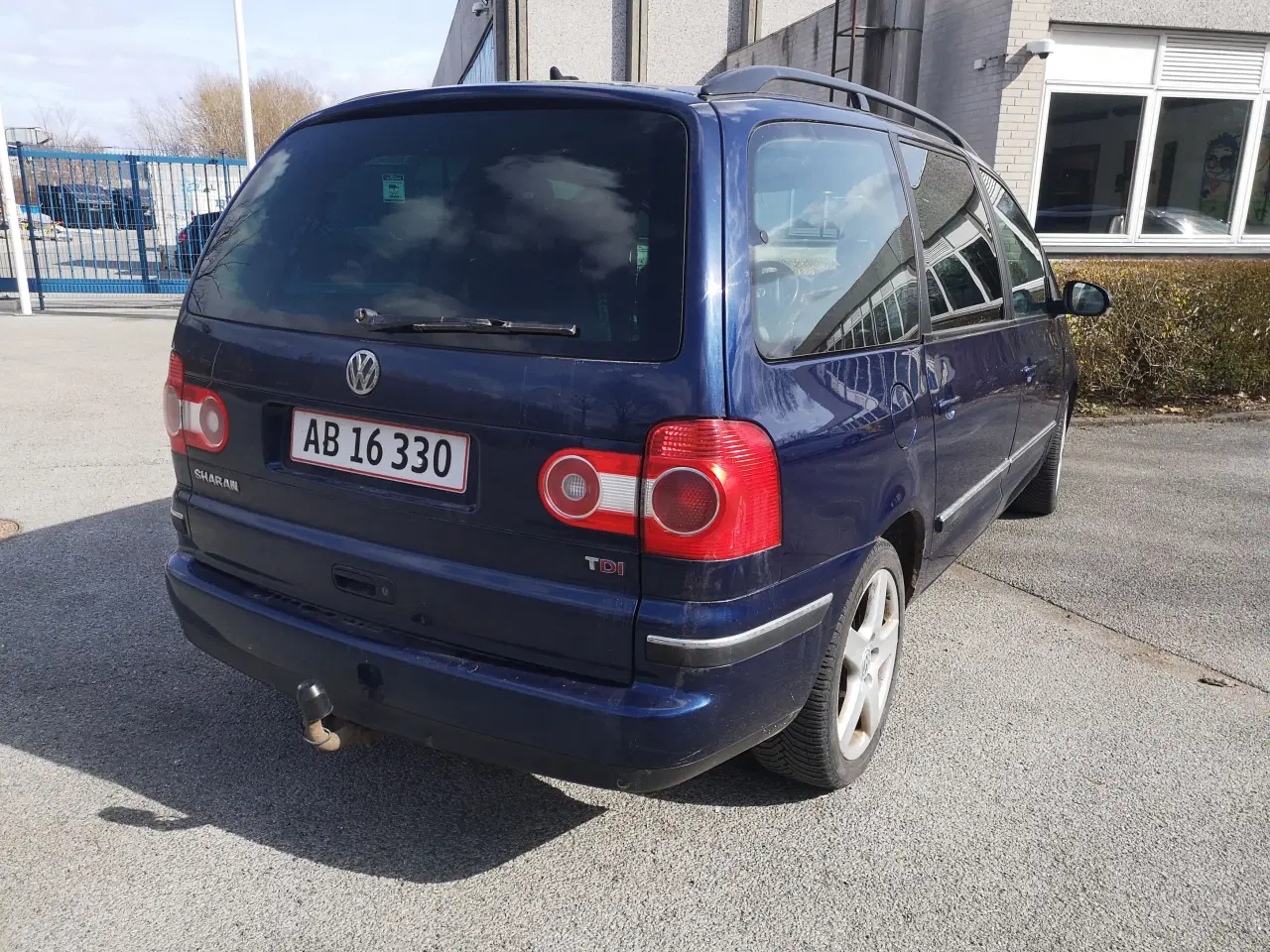 Billede 2 - VW Sharan, 1,9 TDi 115 Highline Tiptr., Diesel