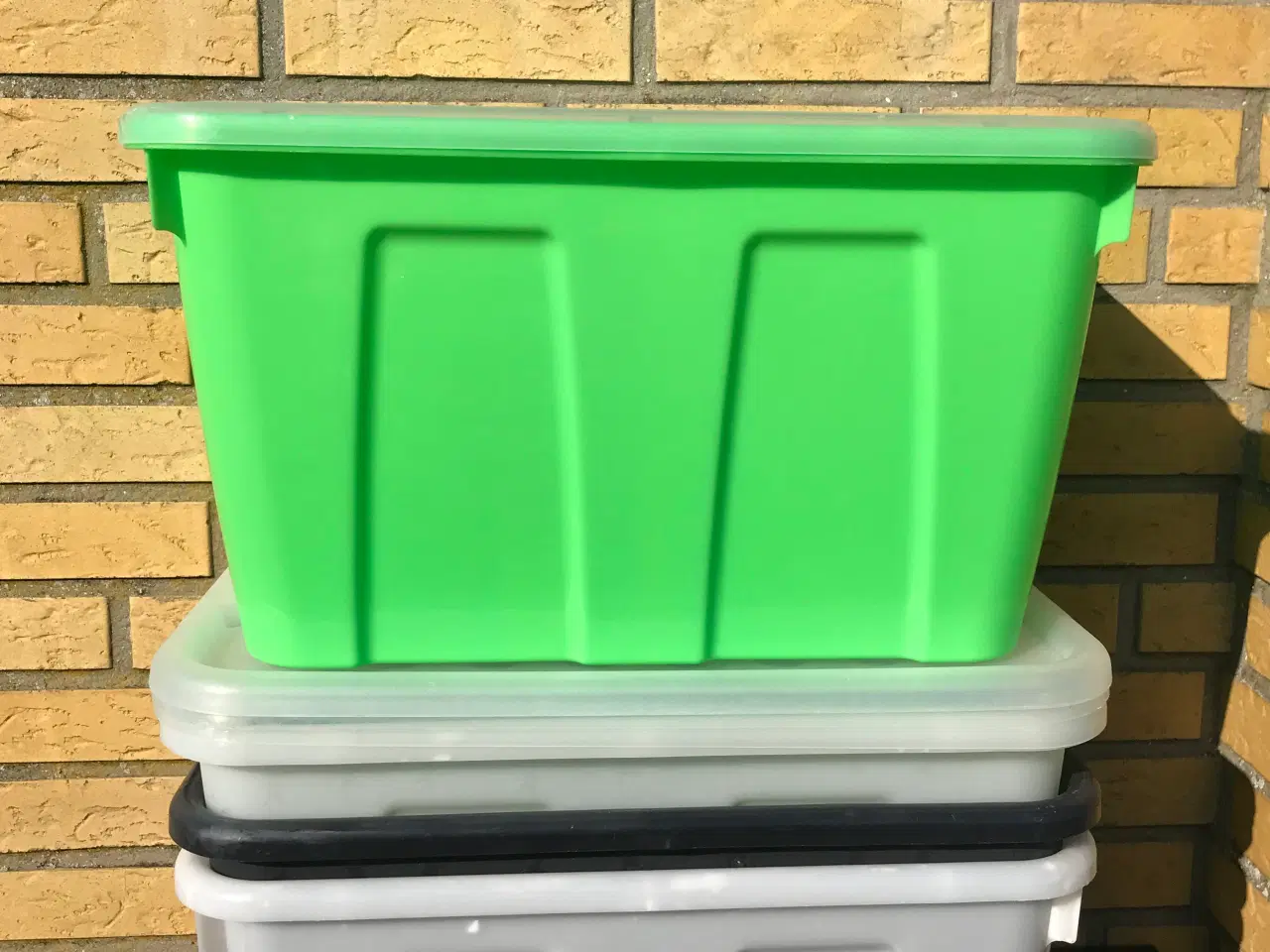 Billede 2 - PLASTKASSER. OPBEVARING.