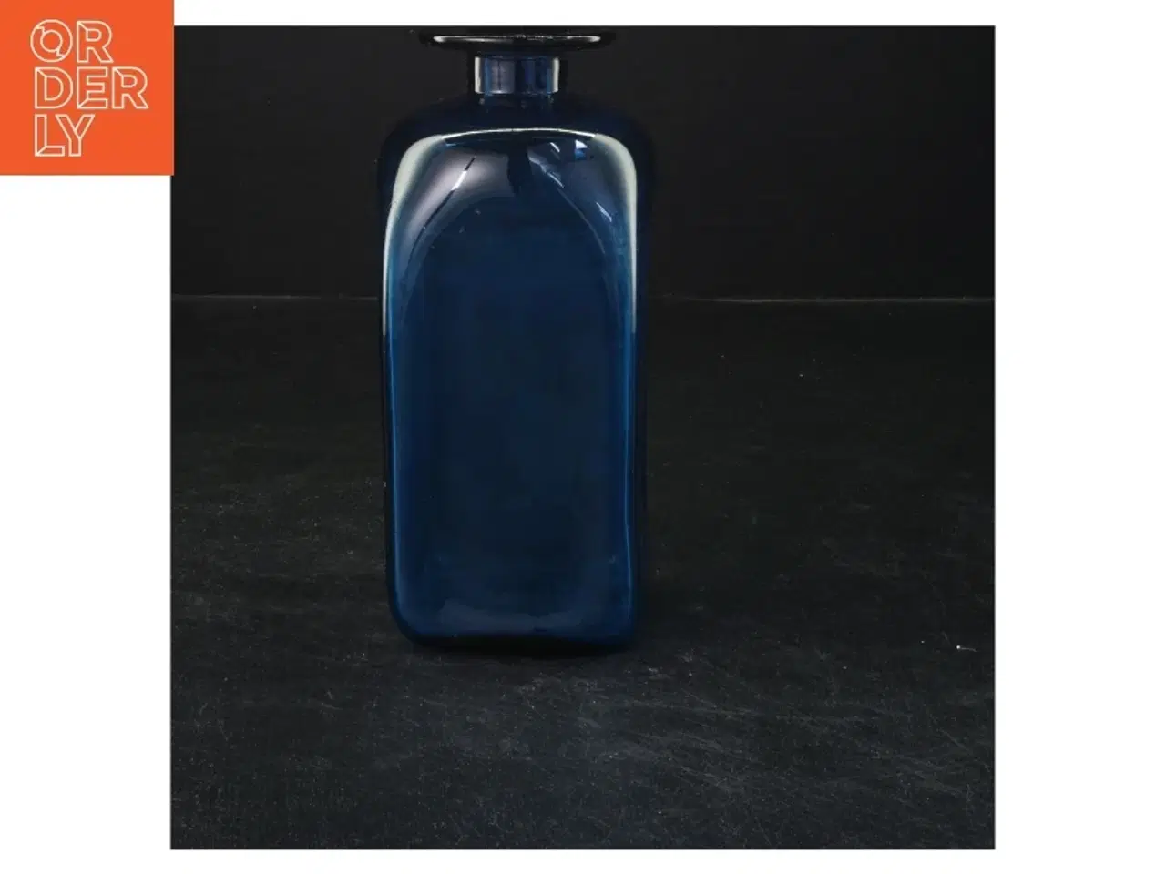 Billede 1 - Blå Holmegaard vase  (str. 16x6x6 cm)