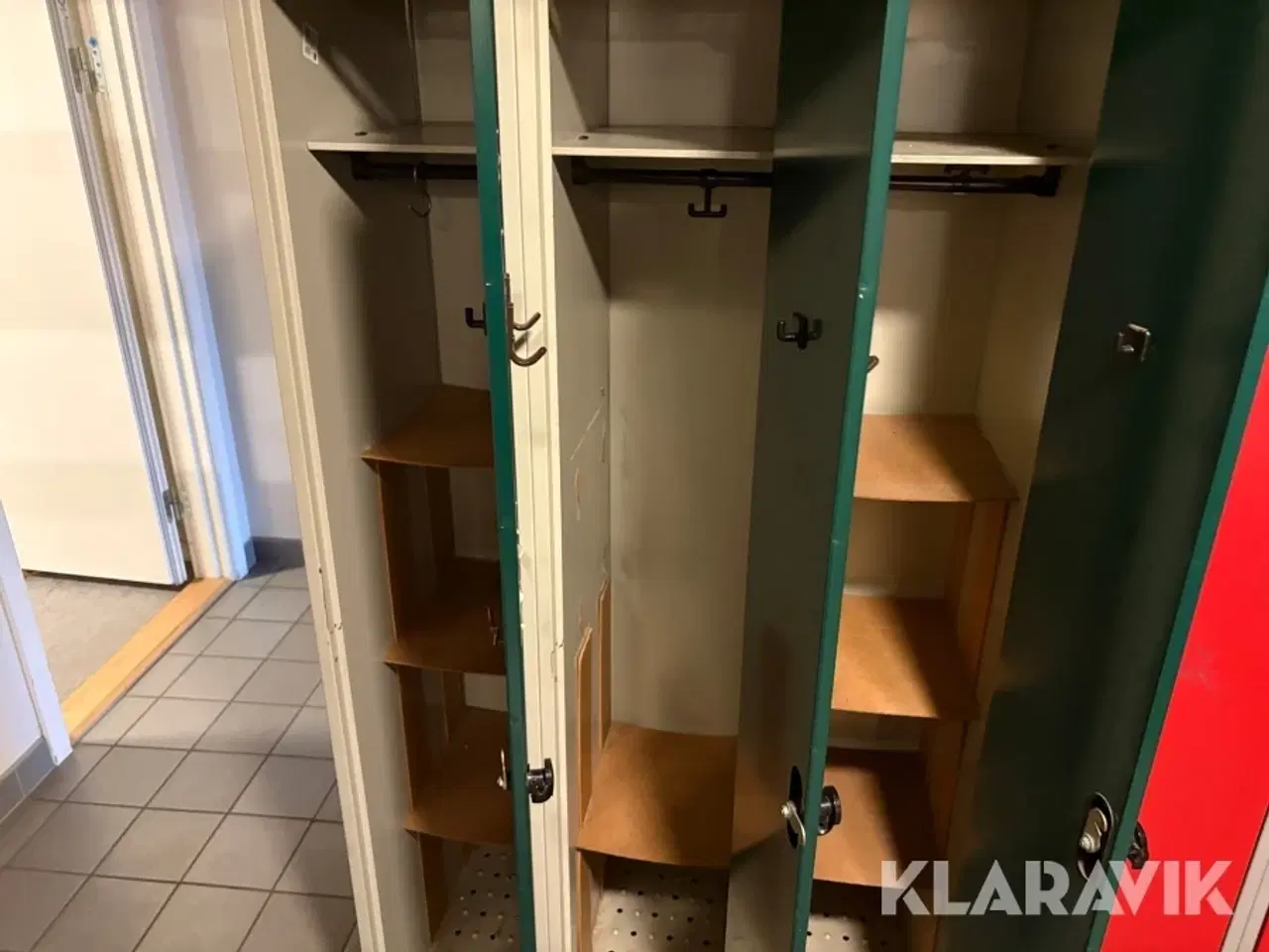 Billede 3 - Omklædningsskabe