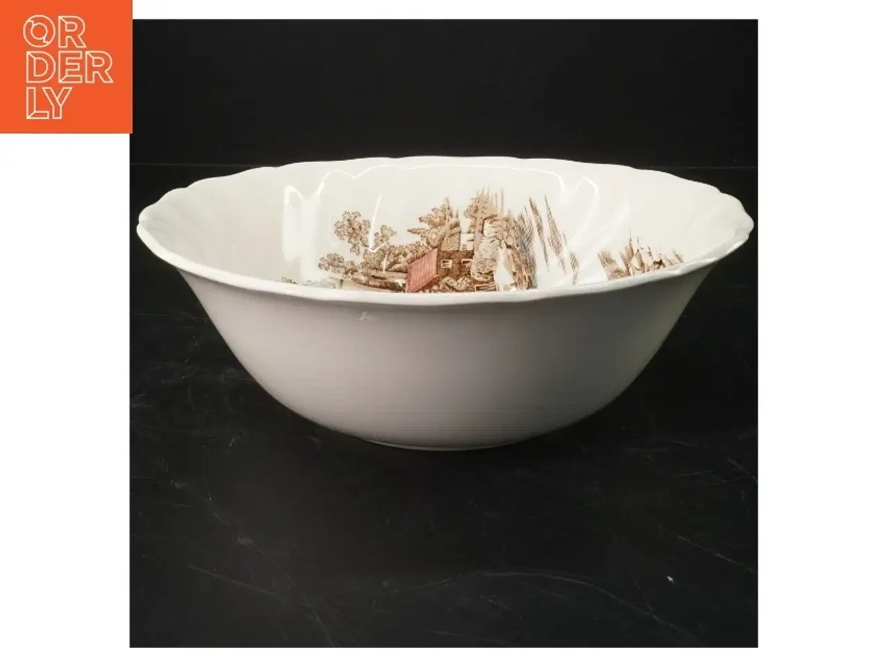 Billede 2 - Dekorativ skål med landskabsmotiv fra Johnson Bros (str. Ø 23,5 cm)