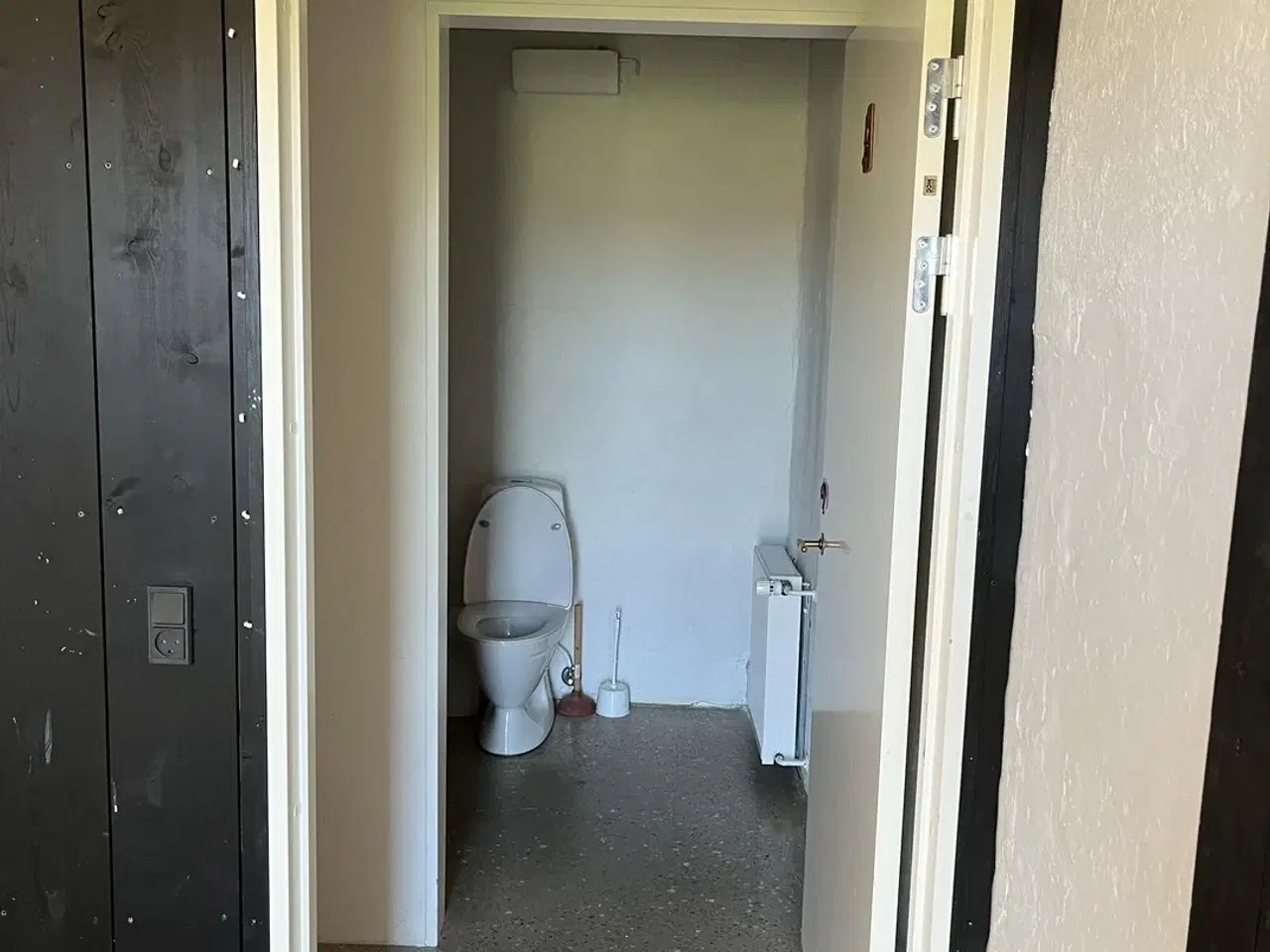 Billede 19 - Ideelt beliggende Kontor eller butikslokale til leje på Flakagervej  i Kalundborg