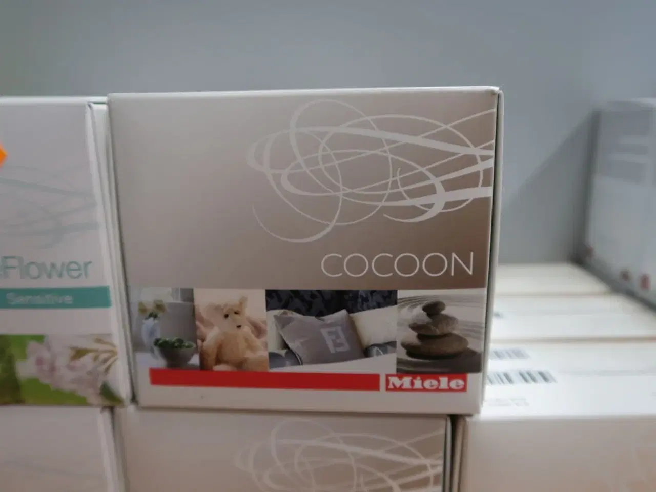 Billede 2 - 6 pakker duftlakoner MIELE Cocoon