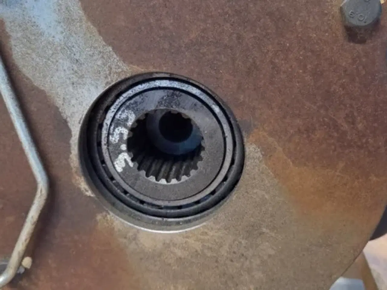 Billede 5 - New Holland T8.320 Hydrostatisk Pumpe 84393724