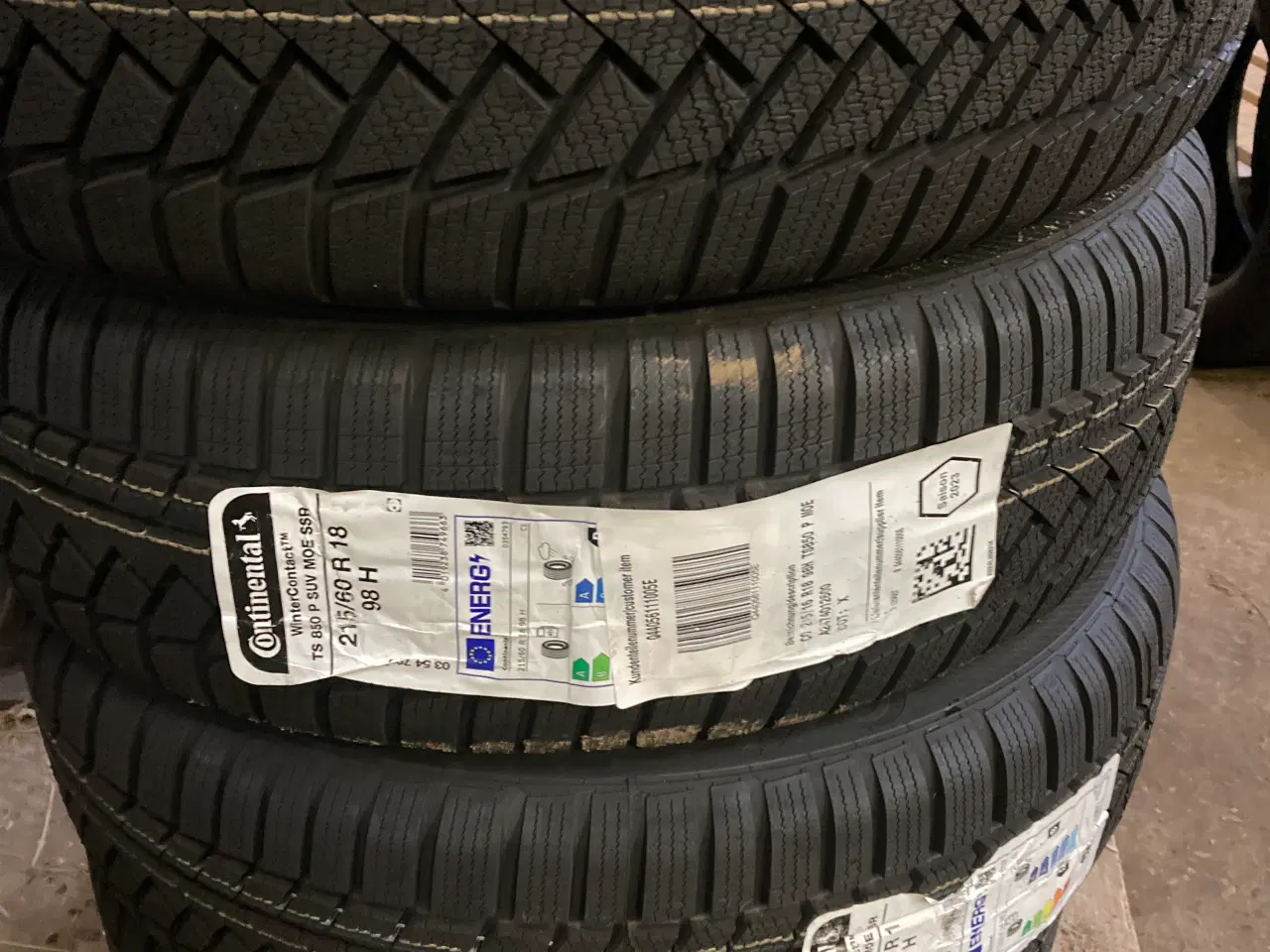 Billede 1 - 215/60R18 Continental vinter dæk 4 stk