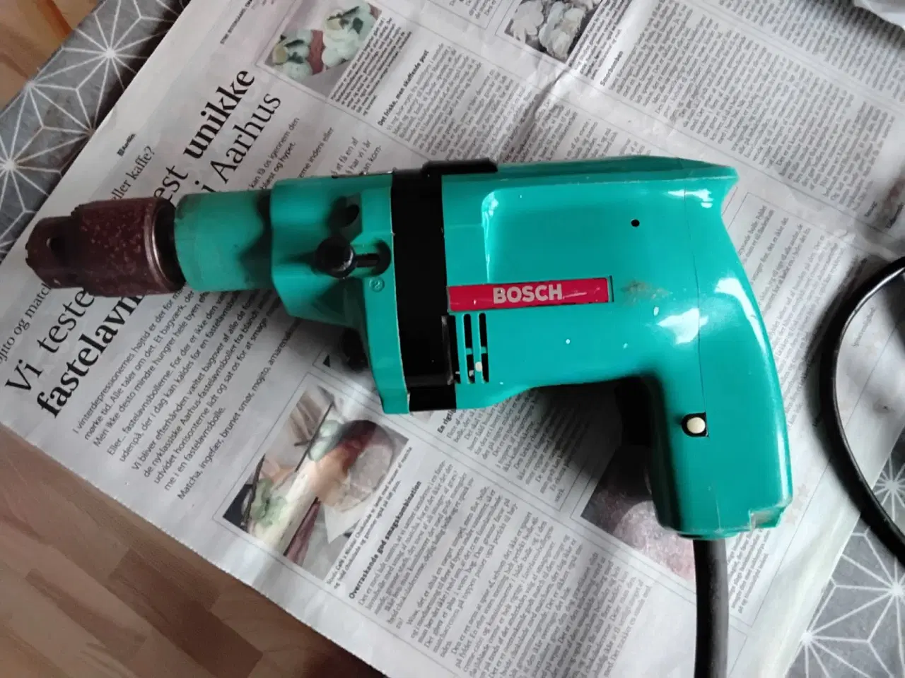 Billede 2 - Boremaskine med tilhørende rundsav