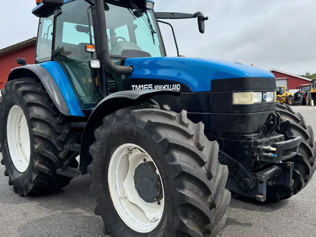Billede 7 - New Holland TM 165  KUN 4000 TIMER OG AFFJEDRET KABINE!
