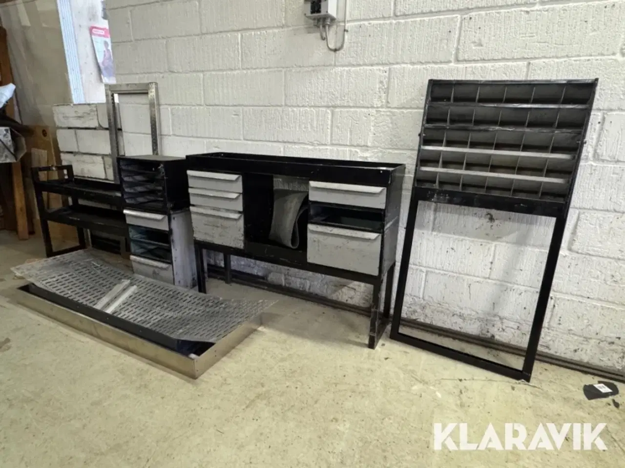 Billede 1 - Bil inventar Reol/hylde system