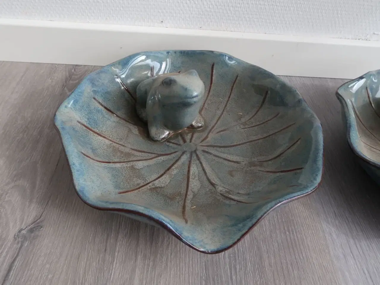 Billede 2 - 2 stk. Fuglebad