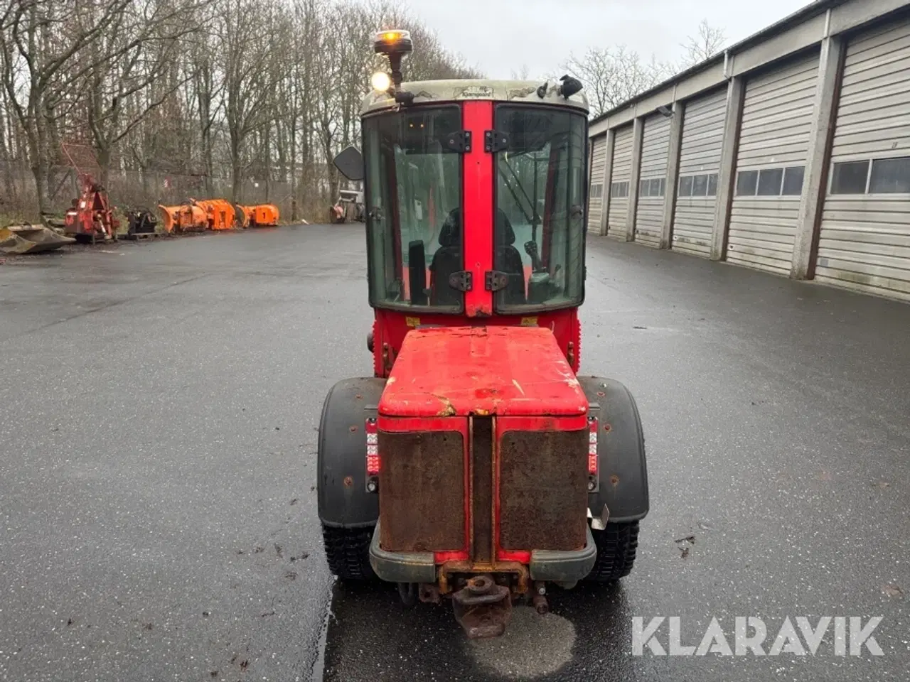 Billede 4 - Redskabsbærer Antonio Carraro SP 4000 med kost