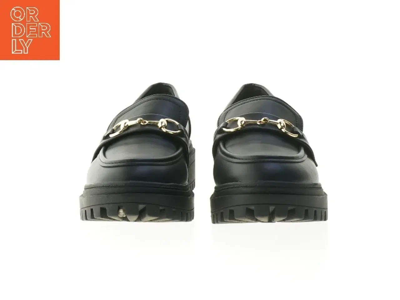 Billede 3 - Dame loafers med gulddetaljer fra Body Flirt (str. 39 )