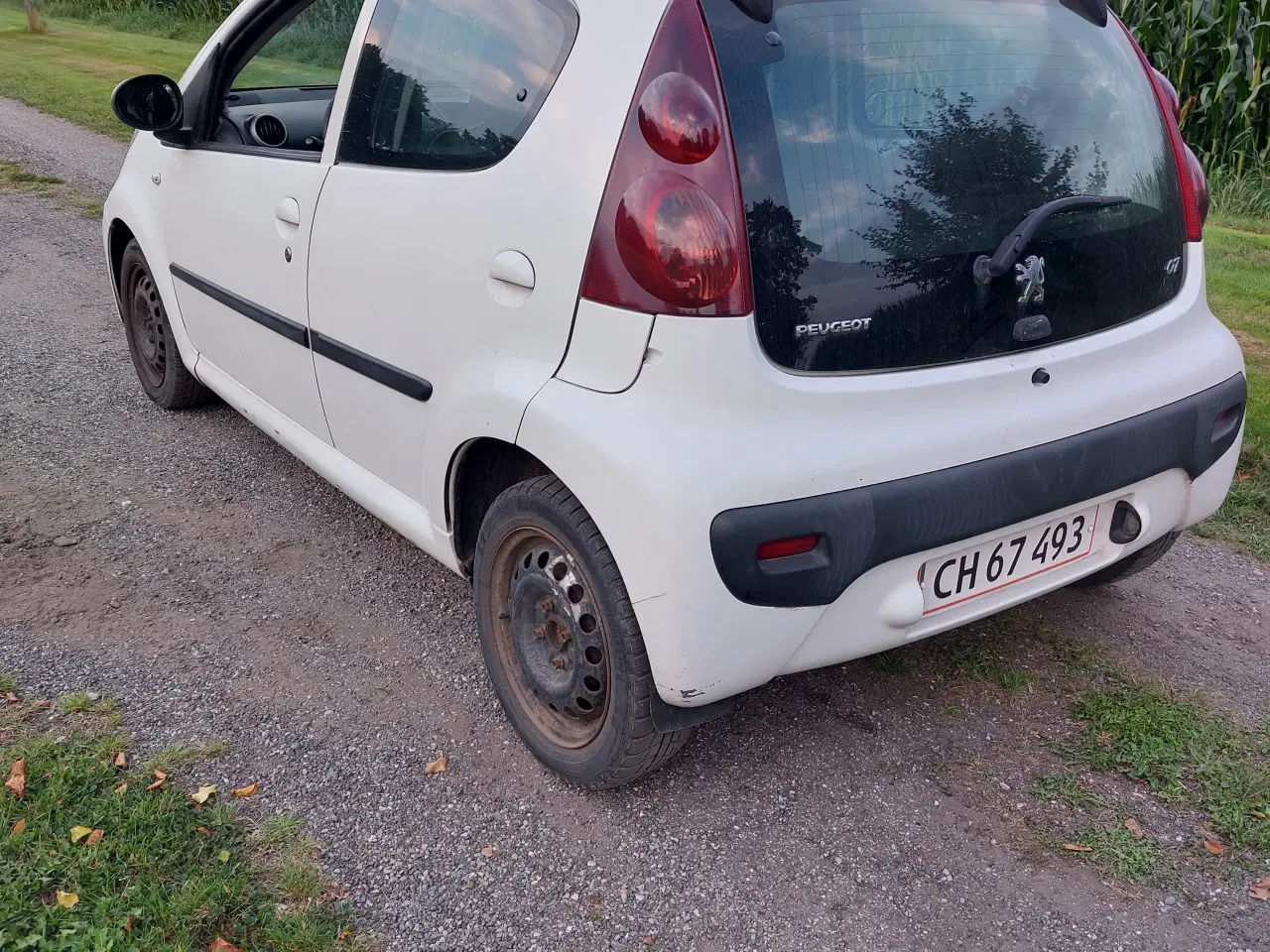 Billede 4 - Peugeot 107 1,0. Et år til syn, defekt toppakning,