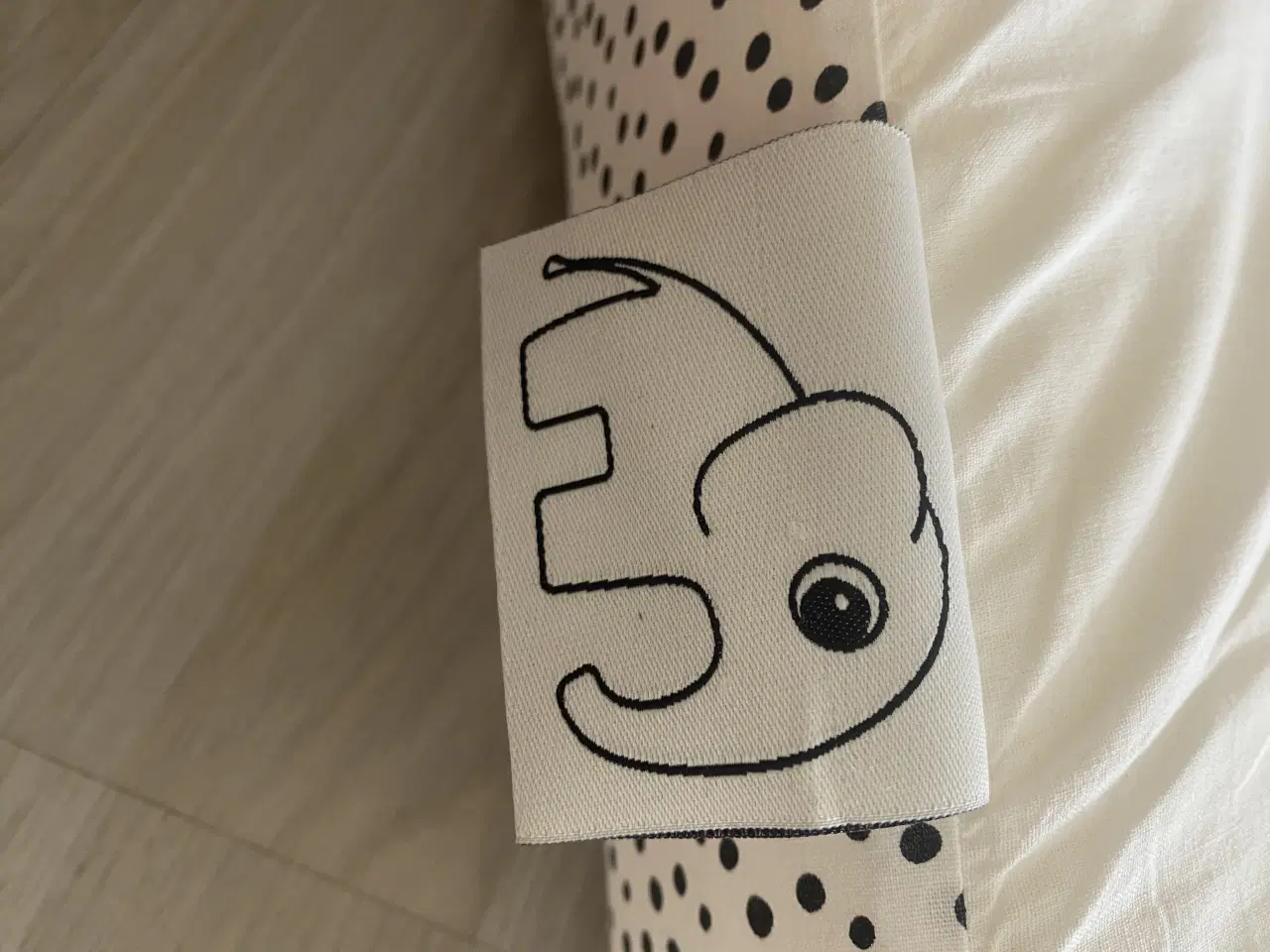 Billede 5 - Done by Deer puslepude - gratis fragt kan tilbydes