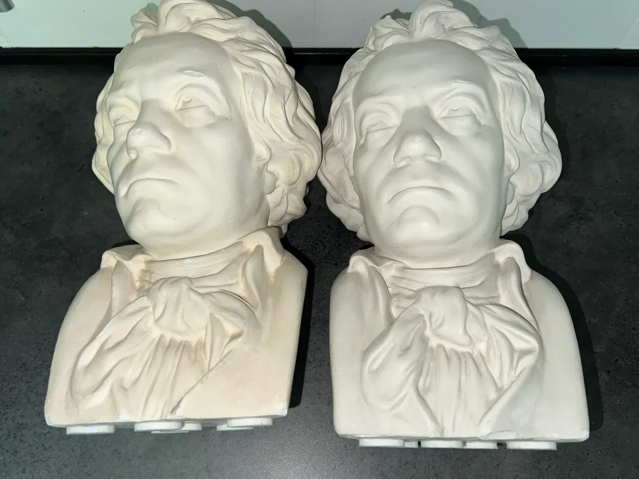 Billede 1 - Beethoven Buste 2 stk.