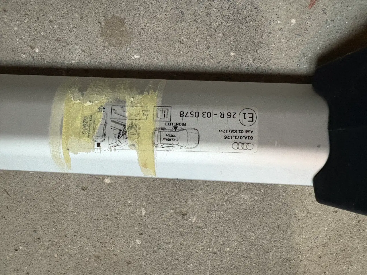 Billede 4 - Originale Audi Q2 tagbøjler