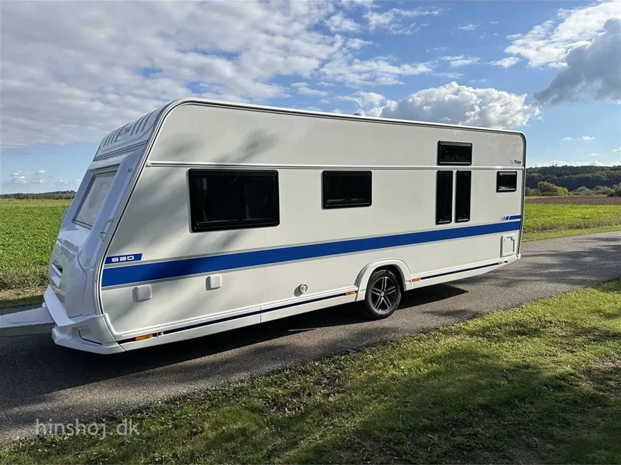 Billede 6 - 2026 - Polar Blueline 620 BQD   Luksus Polar vintervogn med en dejlig fritstående dobbeltseng fra Hinshøj Caravan