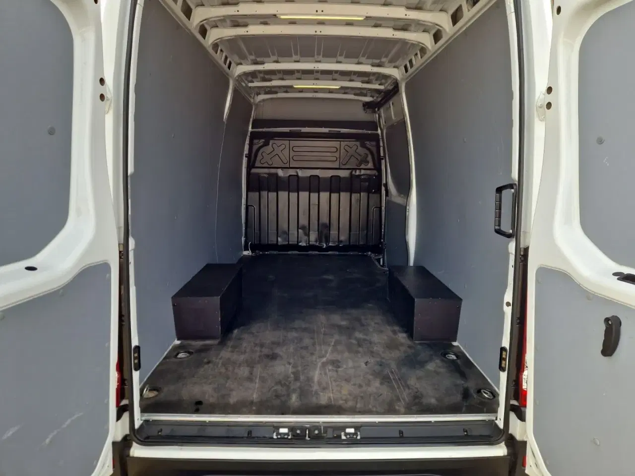 Billede 10 - Iveco Daily 2,3 35S16 12m³ Van AG8