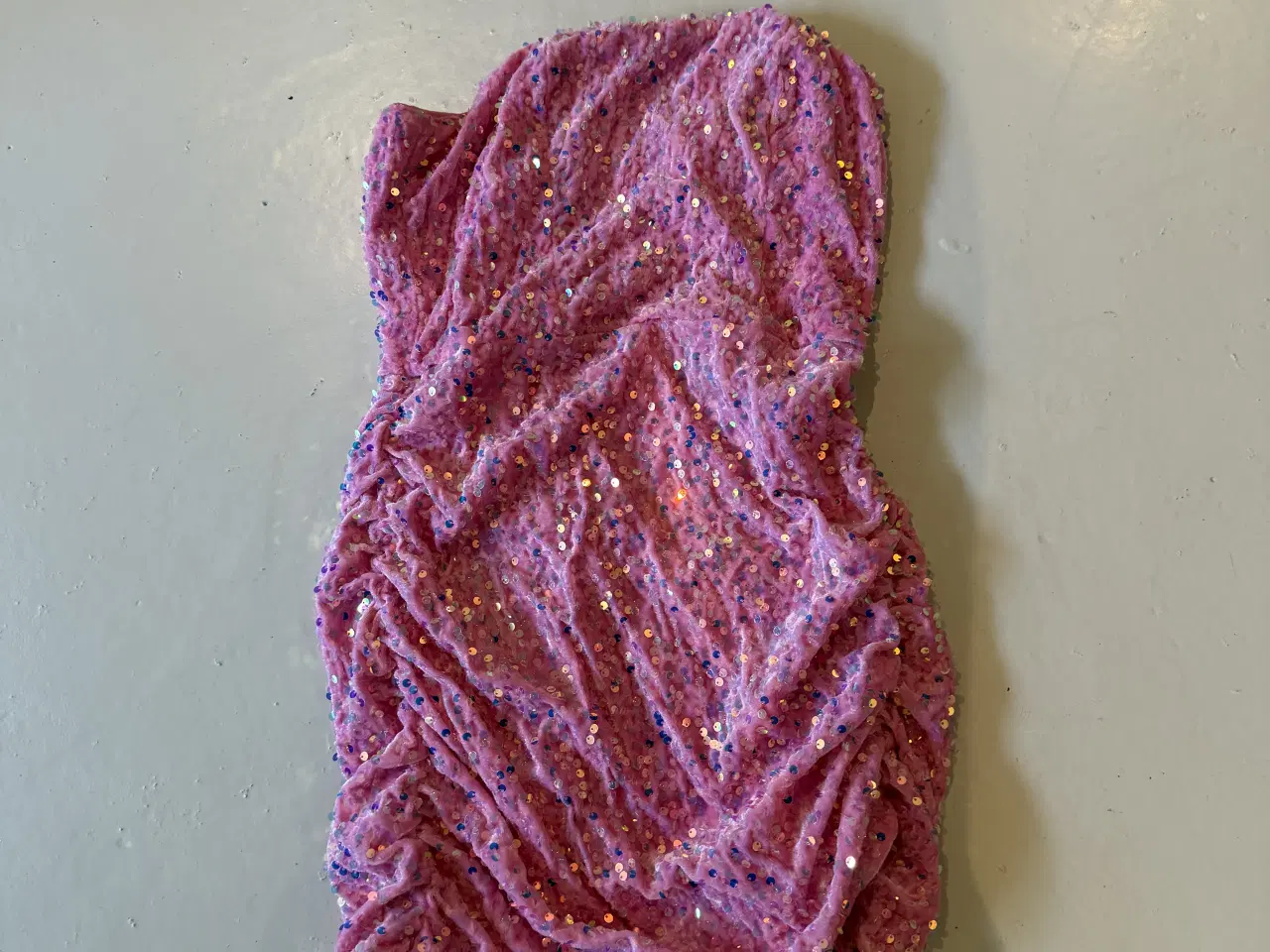 Billede 9 - Forskellige kostumer byd