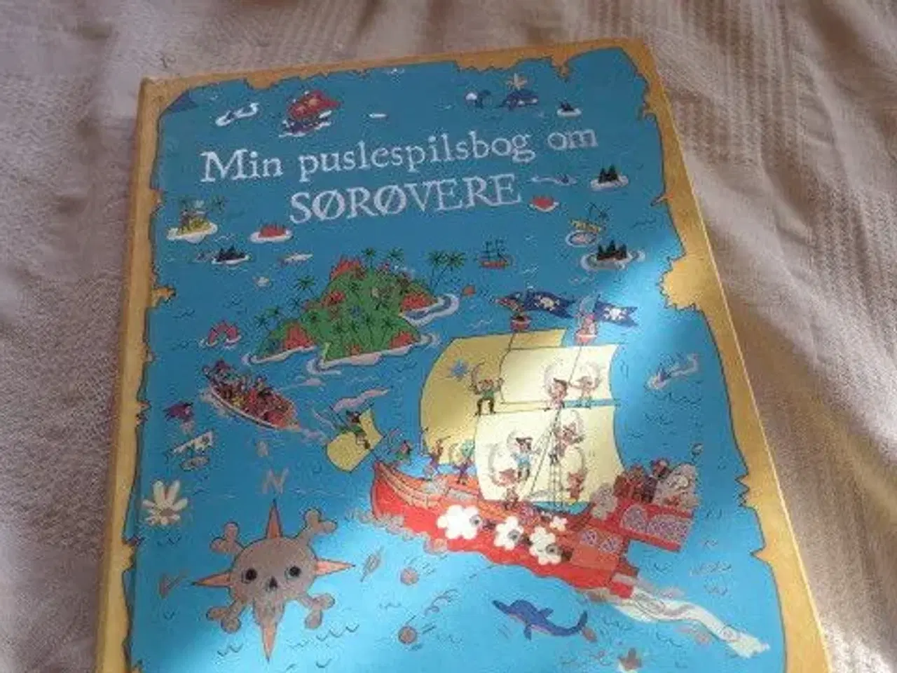 Billede 1 - puslespil bog med sørøvere