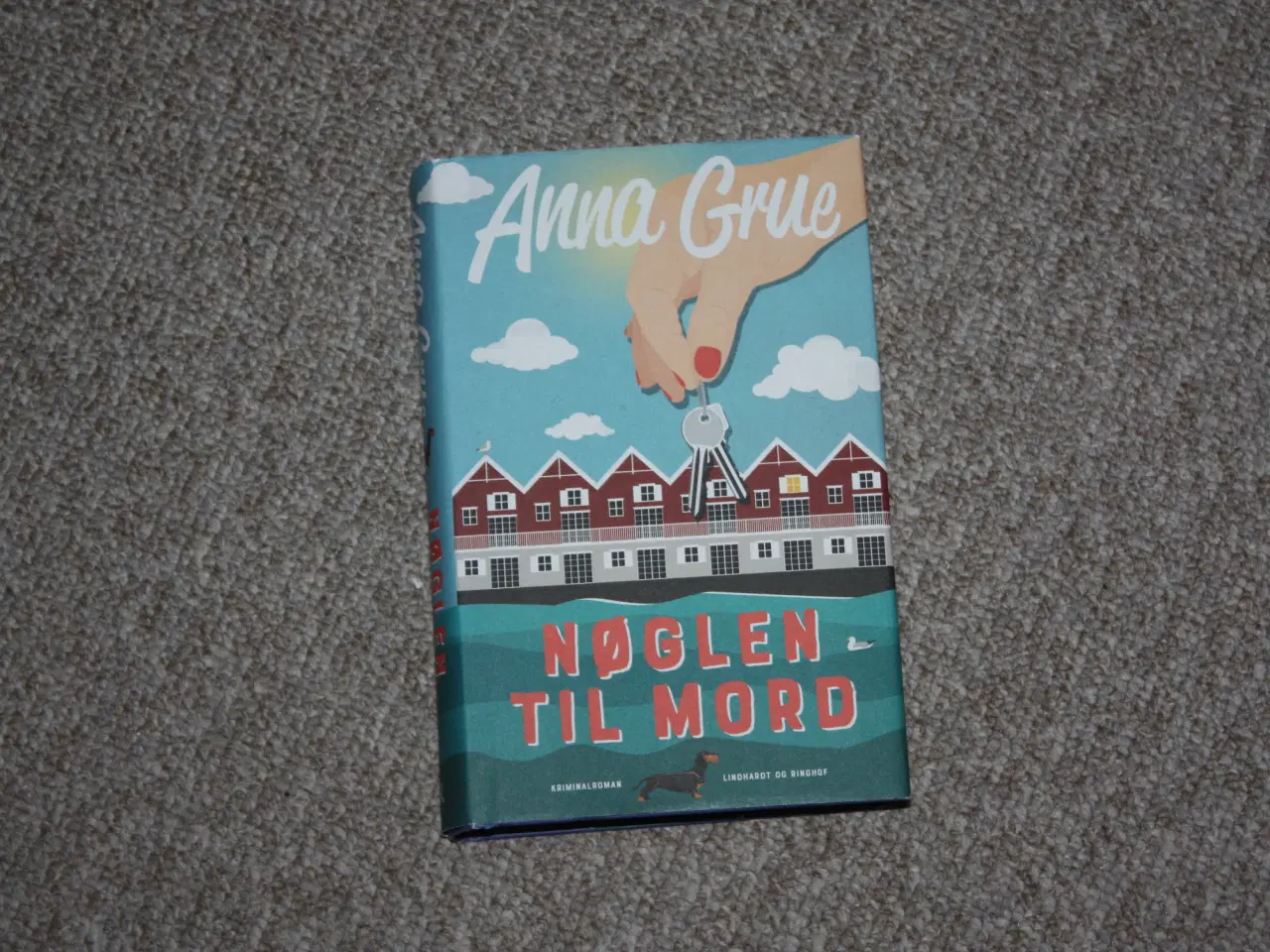 Billede 3 - Anna Grue  Mysteriet i Genbrugsen Nøglen til mord 