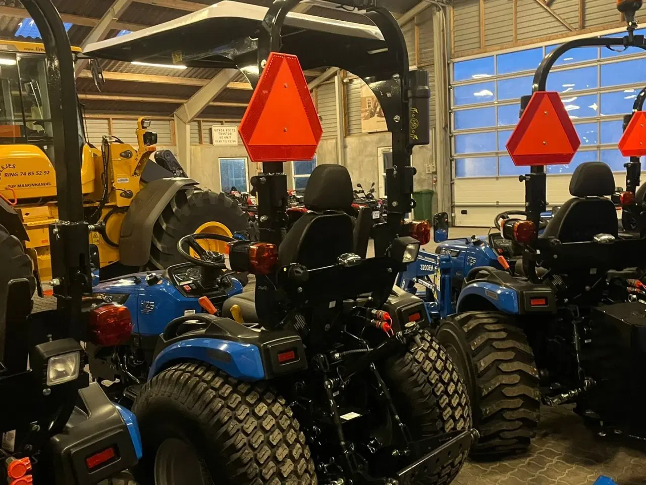 Billede 4 - Solis H26 HST Med tag og midtermonteret klipper