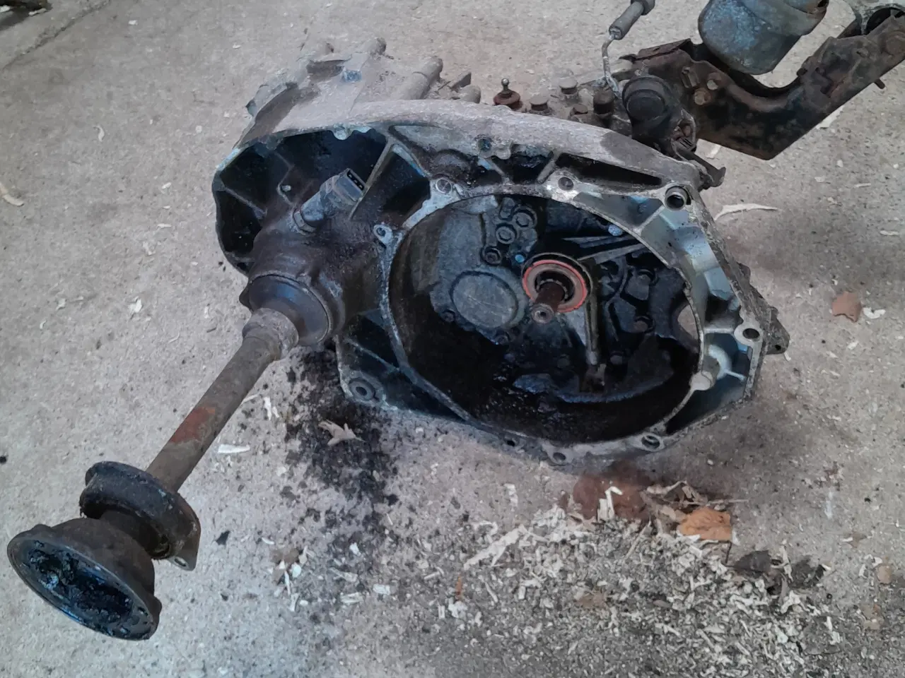 Billede 5 - Gear kasse til VW T4 2,5 Tdi. årg. 1997. 
