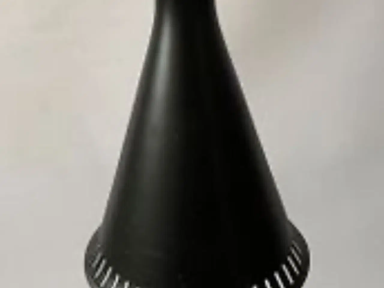 Billede 1 -  Sort Cone pendel