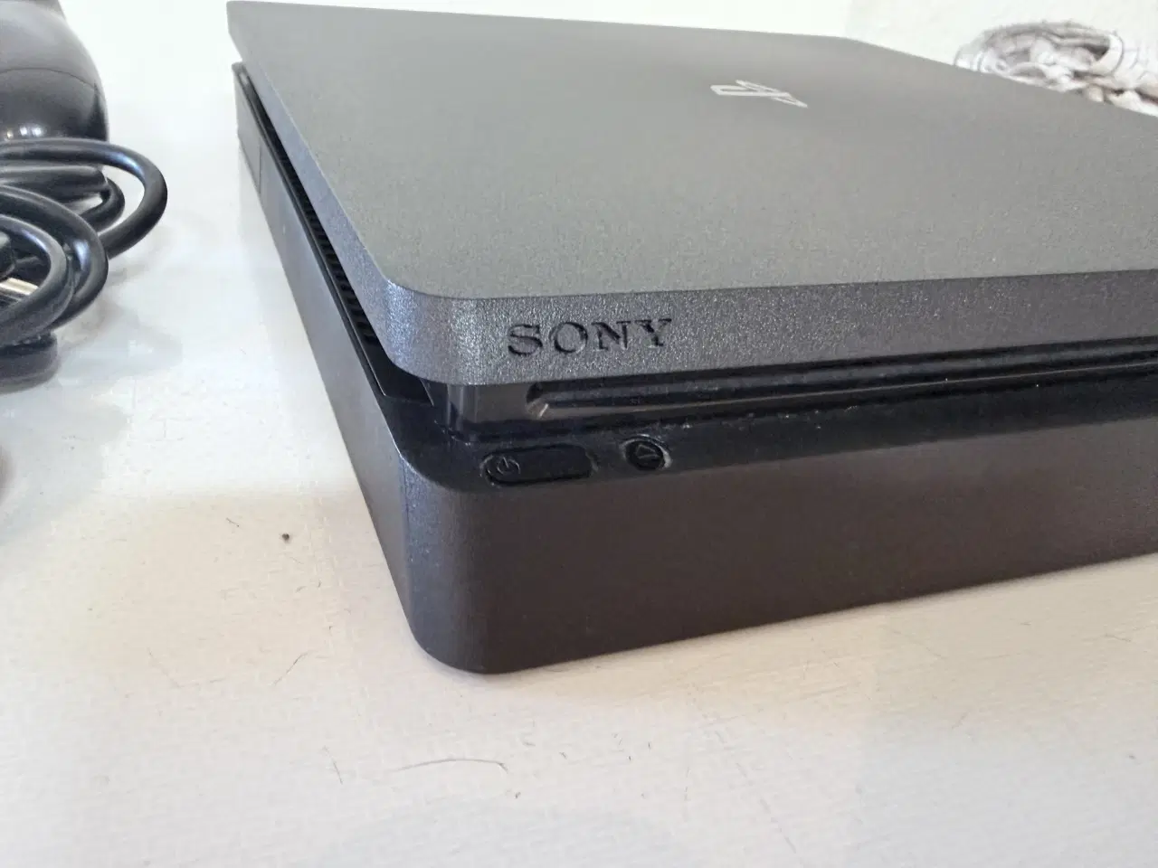 Billede 1 - Playstation 4 1TB slim model 