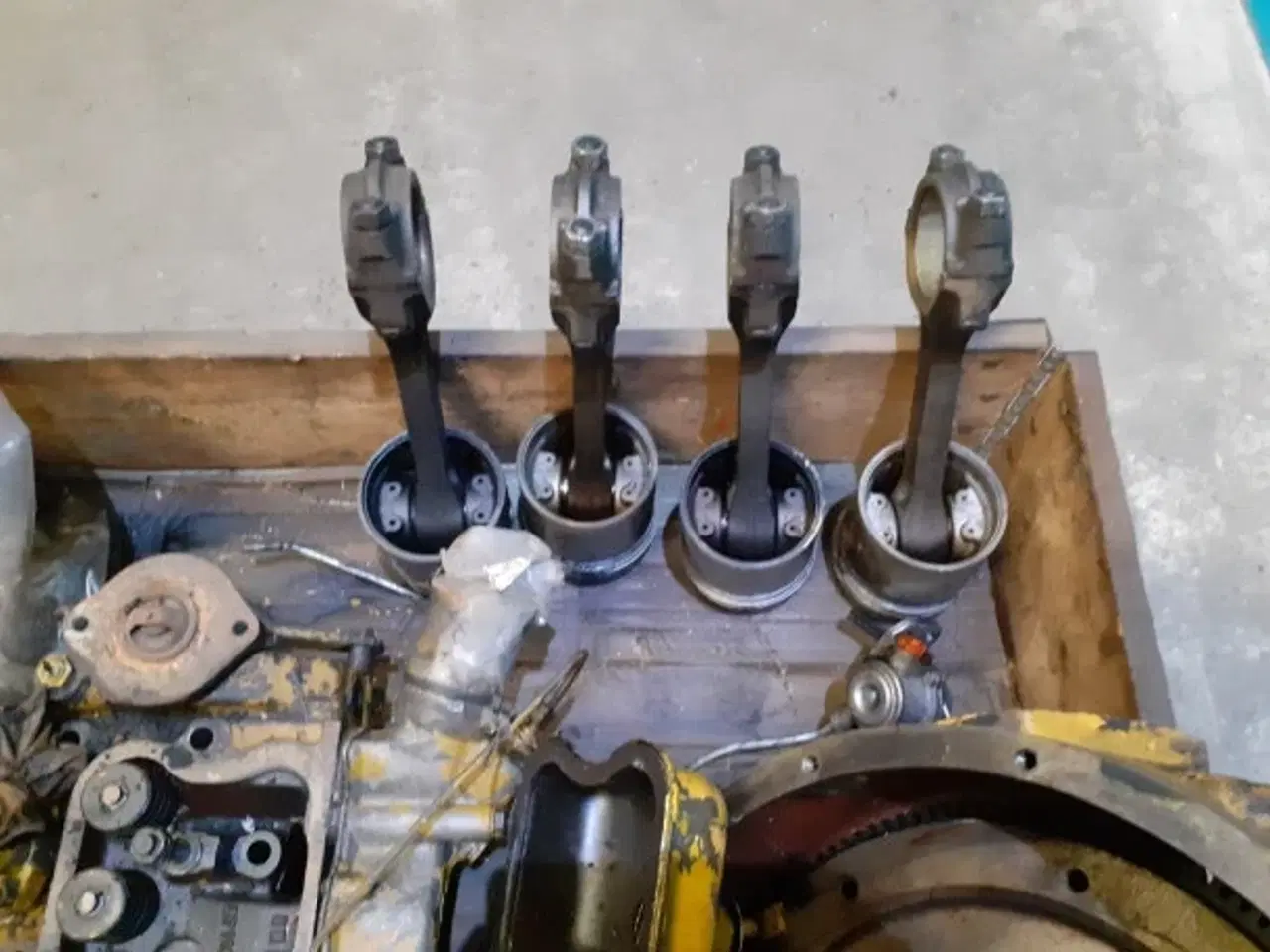 Billede 3 - Perkins 4.248 motordele