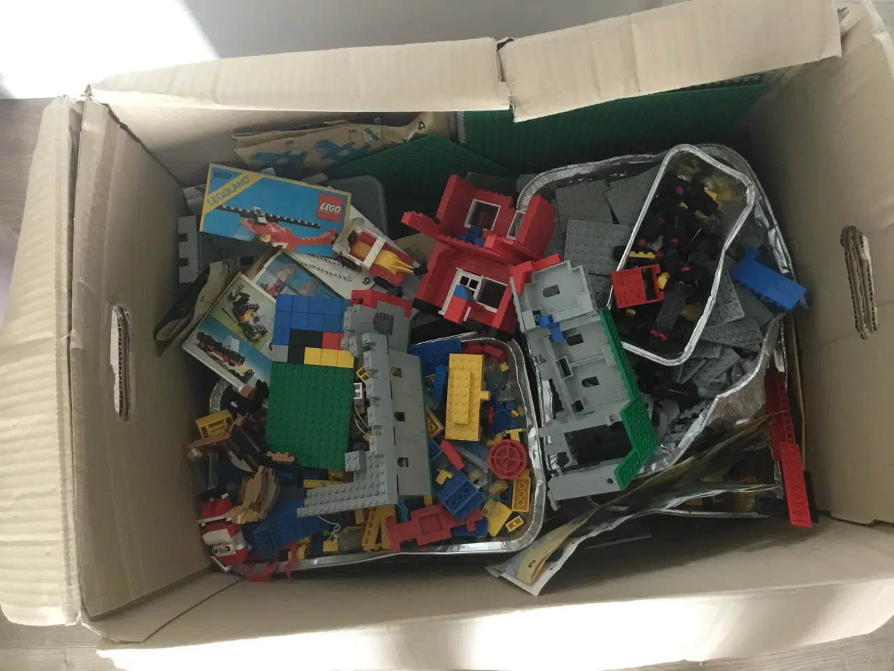 Billede 1 - LEGO stor kasse med div. 