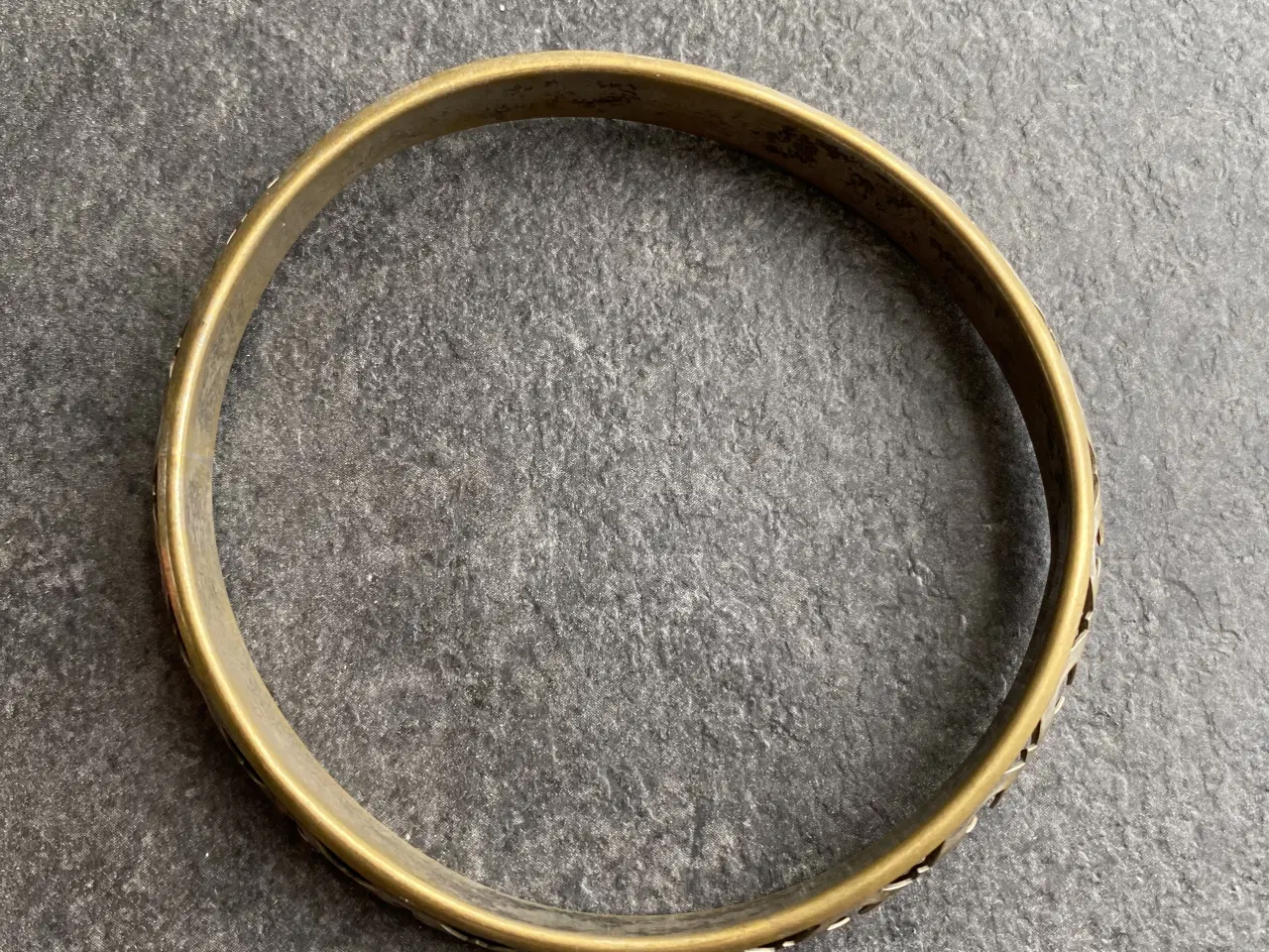 Billede 2 - Guld farvet armbånd 